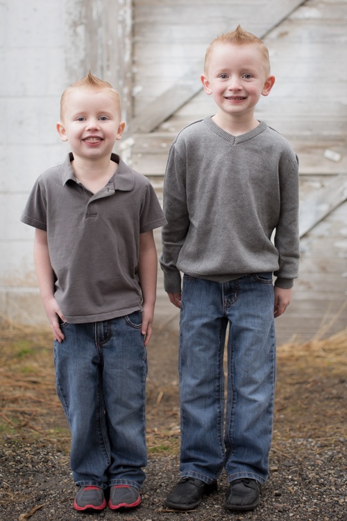 Children Family Photos against barn door
