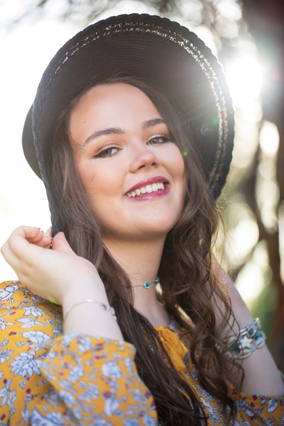 Senior-Portraits-Sun-flare-through-hat-2722_utah_photography_2722